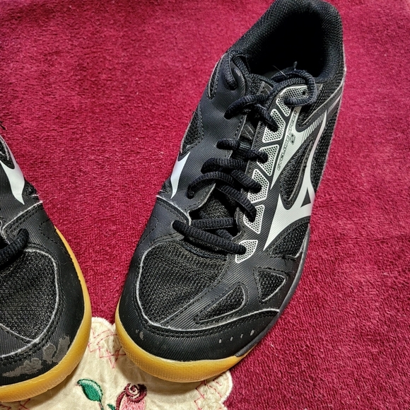 Mizuno Women's Wave Cyclone 2 Volleyball Shoe Black/silver Size 9 - Picture 6 of 14